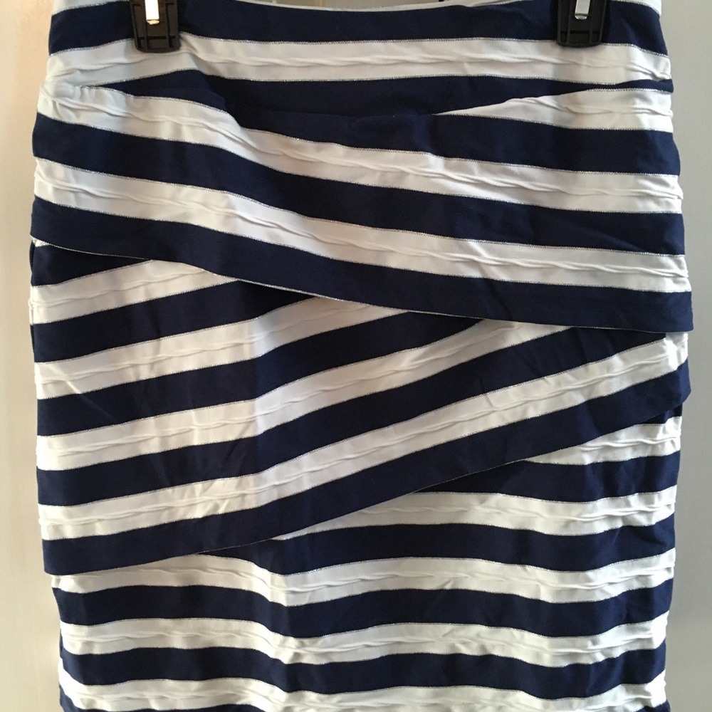 NWT J. McLaughlin skirt